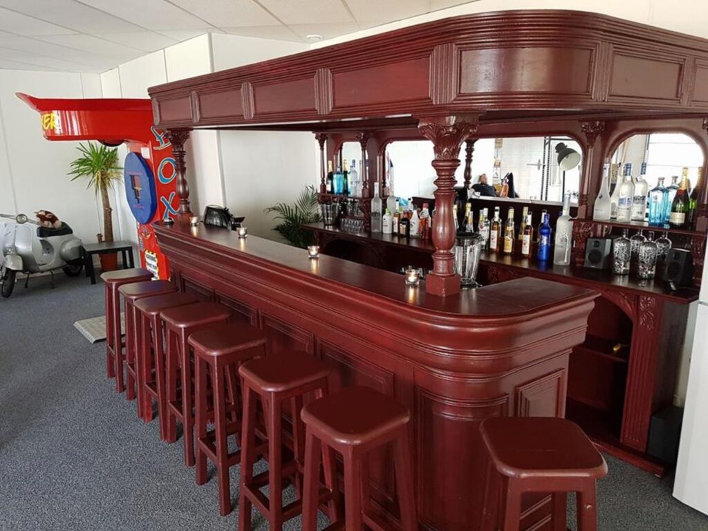 English luifelbar van 360 cm met krukken
